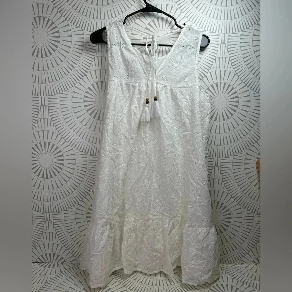 Lucky Brand Women’s White Eyelet Mini Dress Size‎ Small NWT - Picture 3 of 5